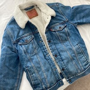 Levi’s Sherpa jean jacket